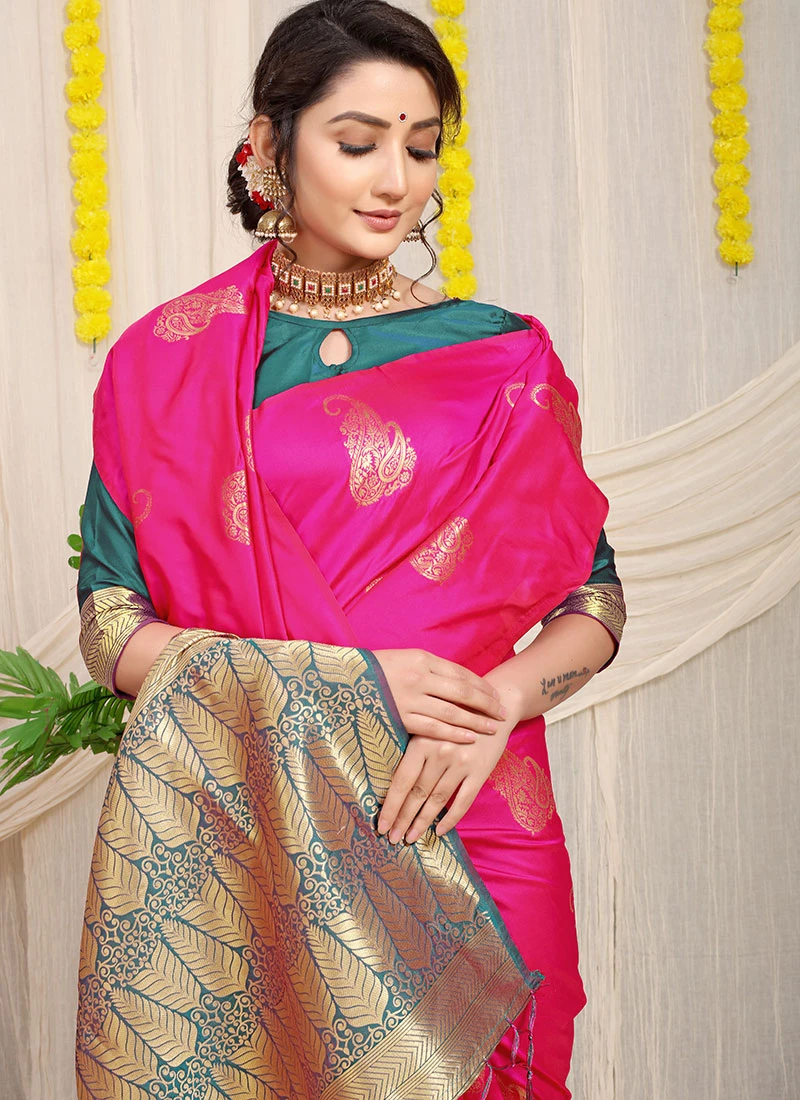 Zari Weaving Work Pink Color Soft Patola Silk Saree Party Wear 6 Zari Weaving Work Pink Color Soft Patola Silk Saree Party Wear - Image 4