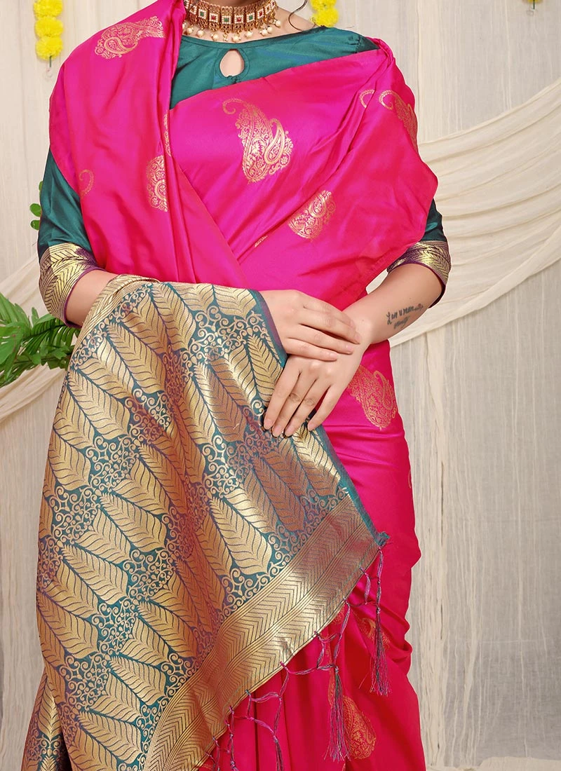 Zari Weaving Work Pink Color Soft Patola Silk Saree Party Wear 3 Zari Weaving Work Pink Color Soft Patola Silk Saree Party Wear